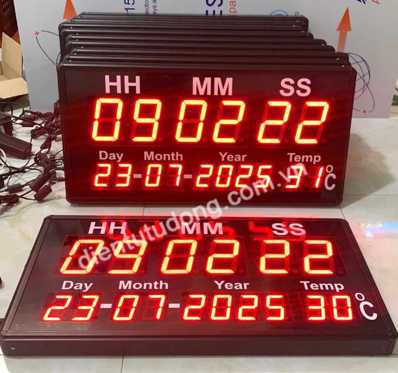 đồng hồ điện tử treo trường đồng hồ điện tử treo trường